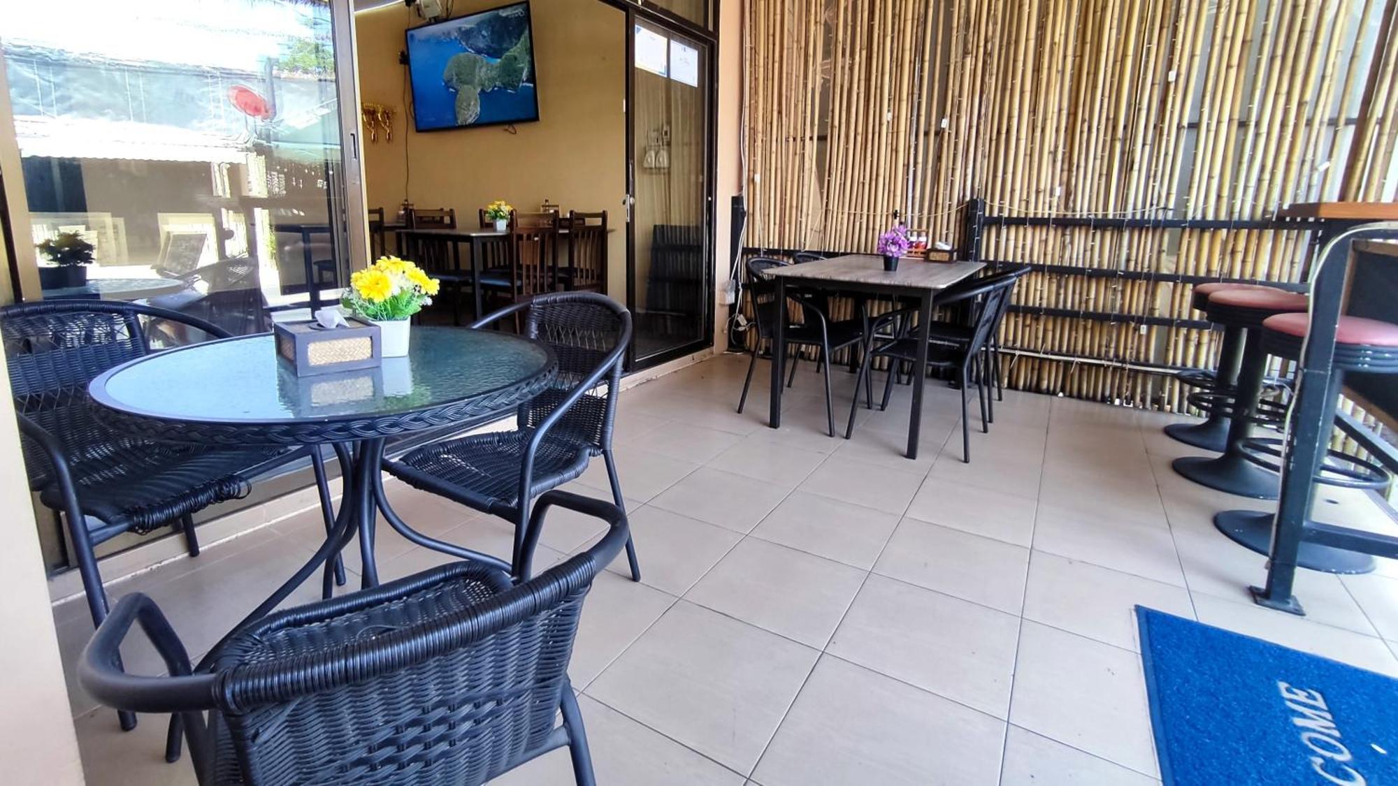 Lucky Buako Hotel Patong Екстер'єр фото