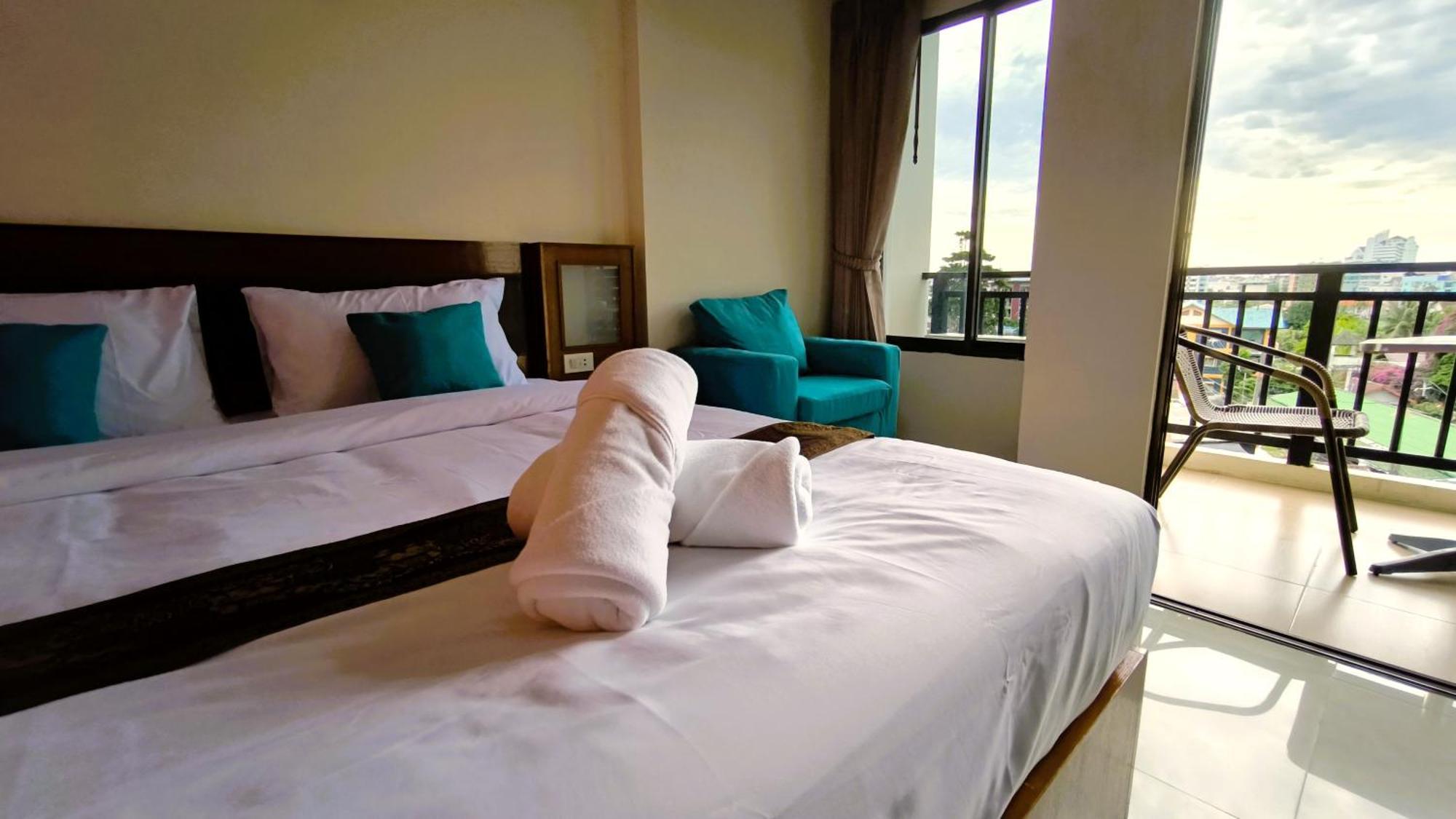 Lucky Buako Hotel Patong Екстер'єр фото
