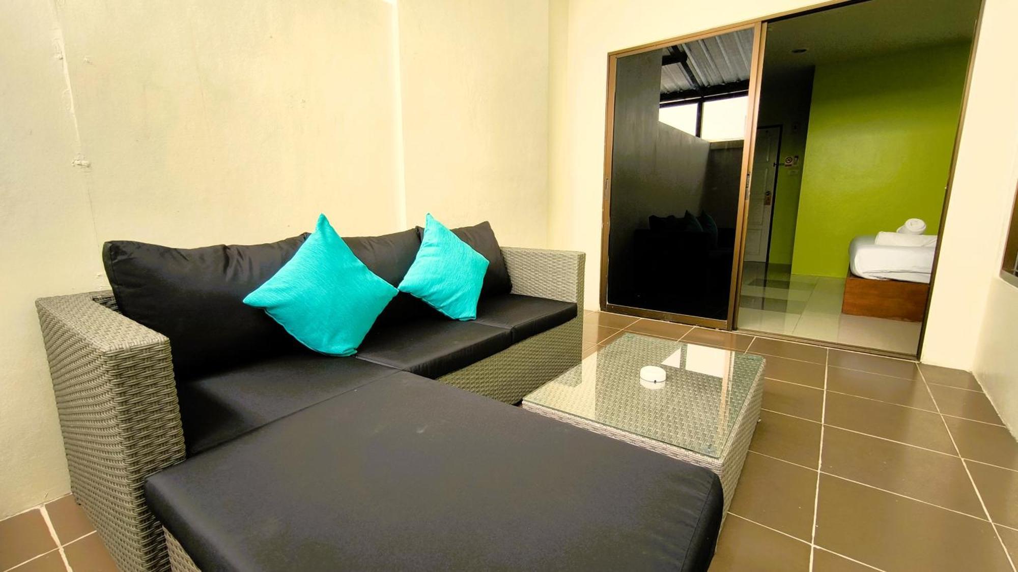 Lucky Buako Hotel Patong Екстер'єр фото