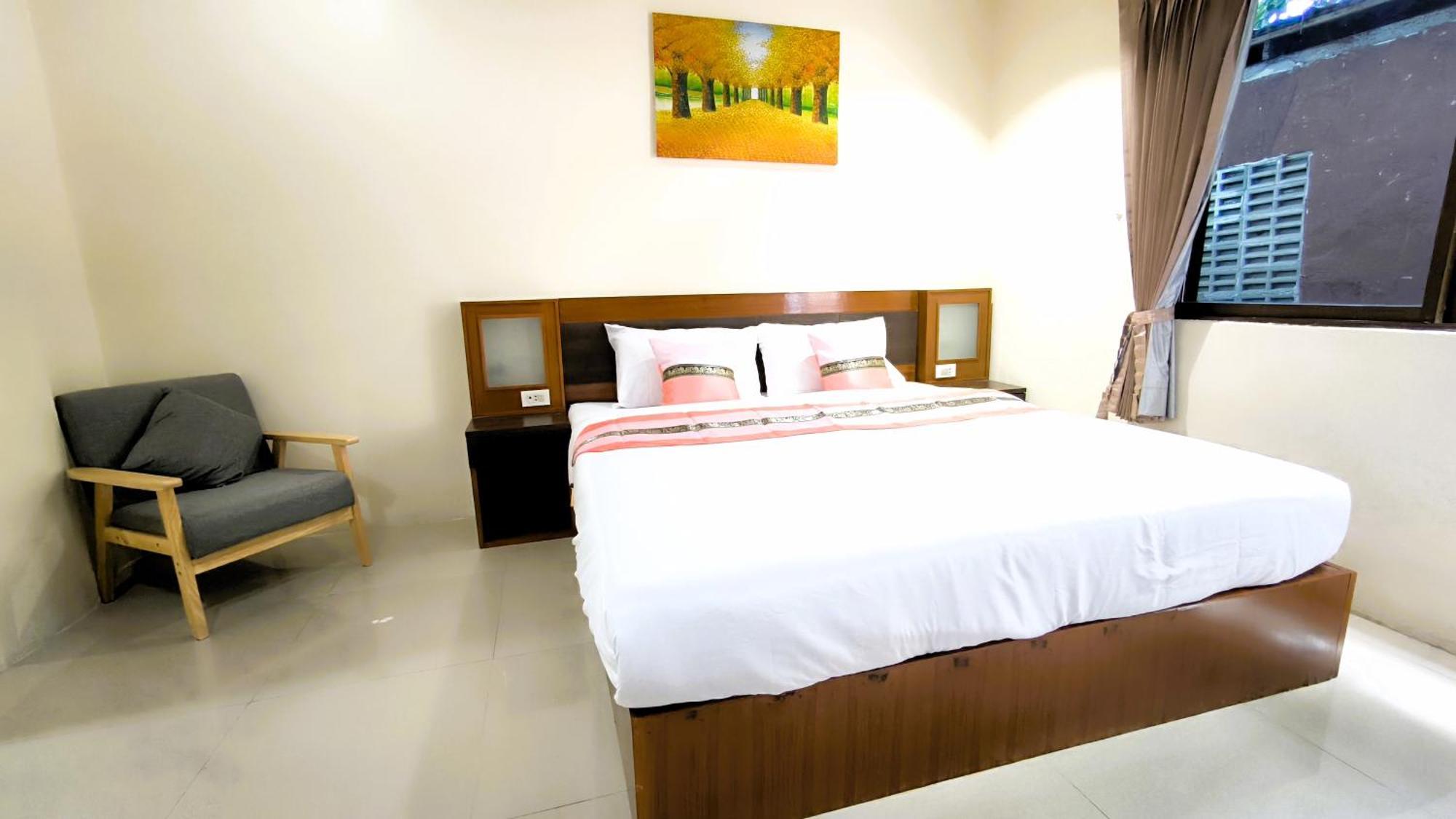 Lucky Buako Hotel Patong Екстер'єр фото