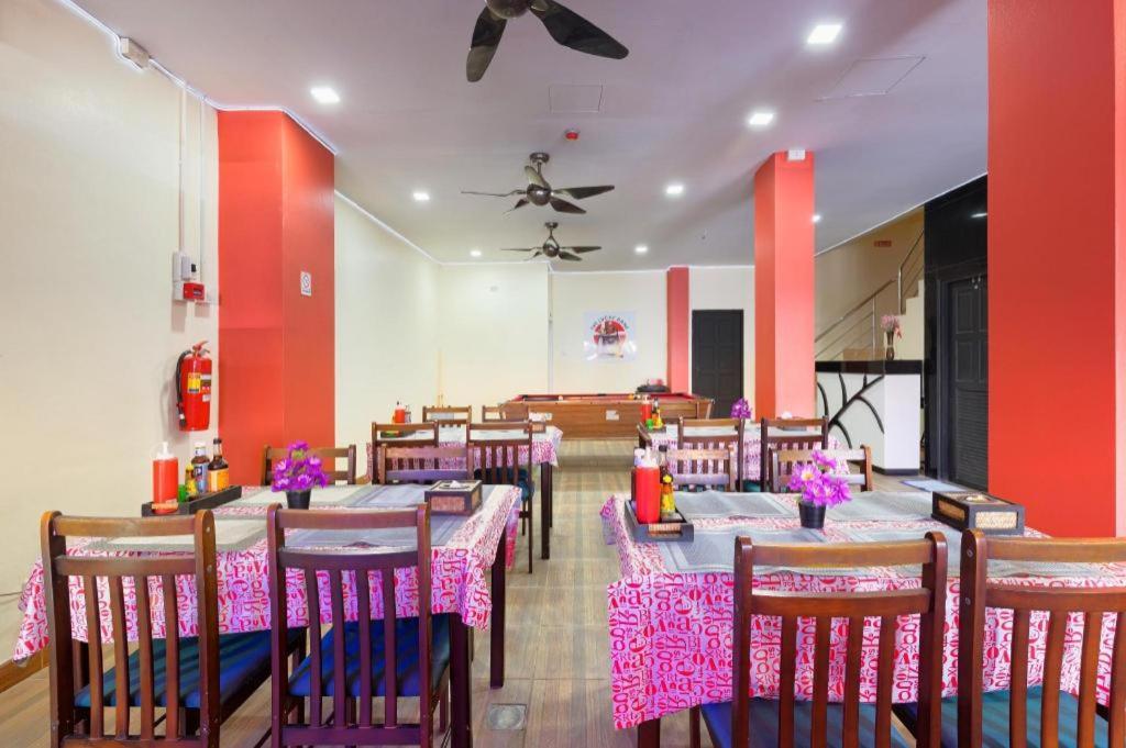 Lucky Buako Hotel Patong Екстер'єр фото