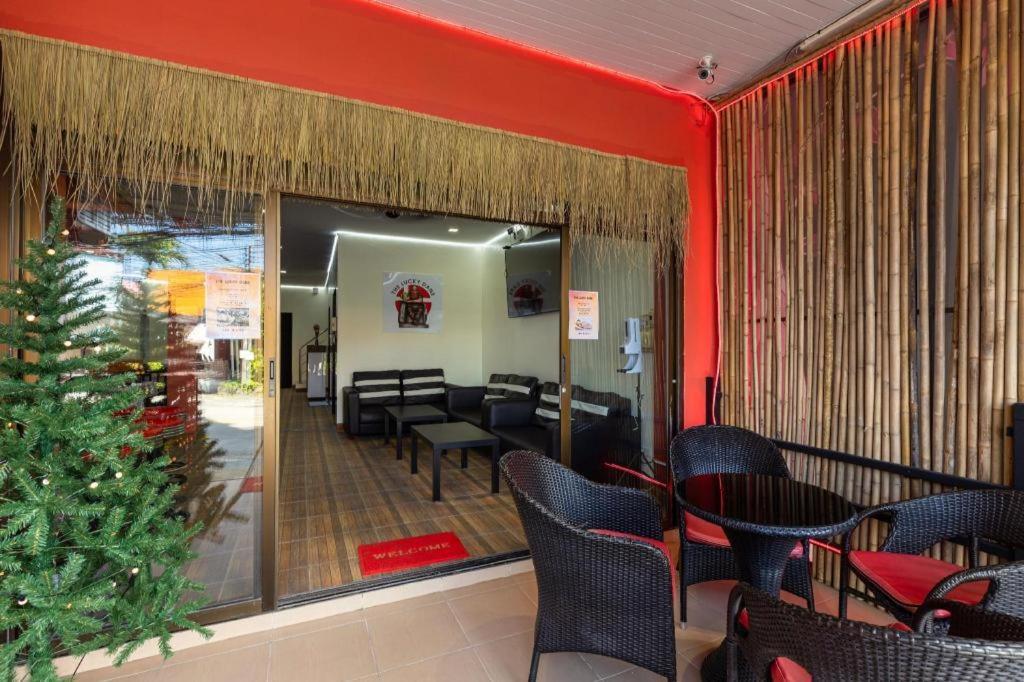 Lucky Buako Hotel Patong Екстер'єр фото