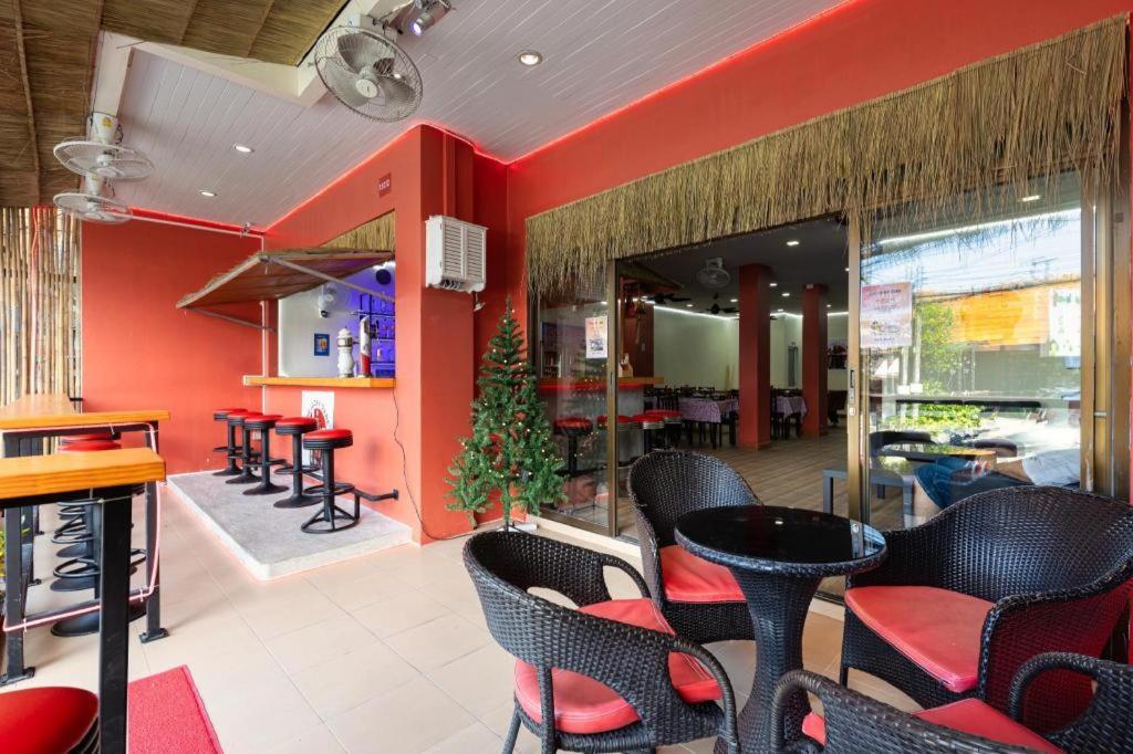 Lucky Buako Hotel Patong Екстер'єр фото
